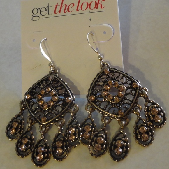 Jewelry - Get the Look Earrings